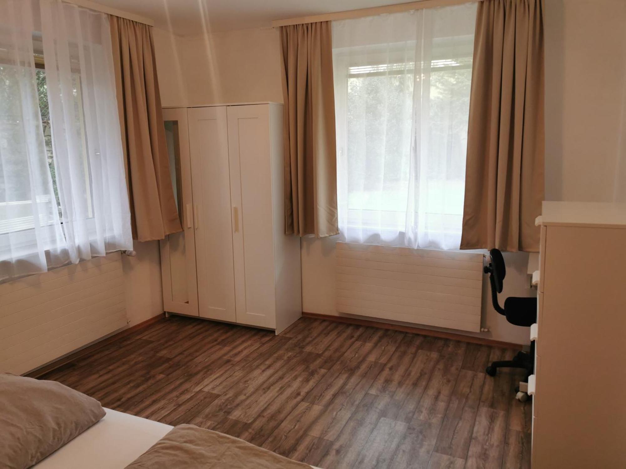 Apartment Ferienunterkuenfte In Sievering Mit Self-check-in